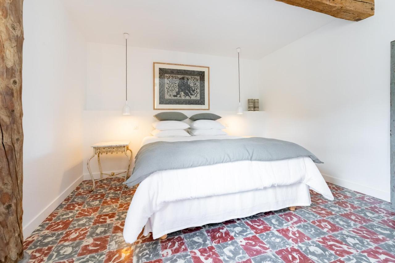 Bed and Breakfast La Cour St Siffret- Uzes Saint-Siffret Екстер'єр фото